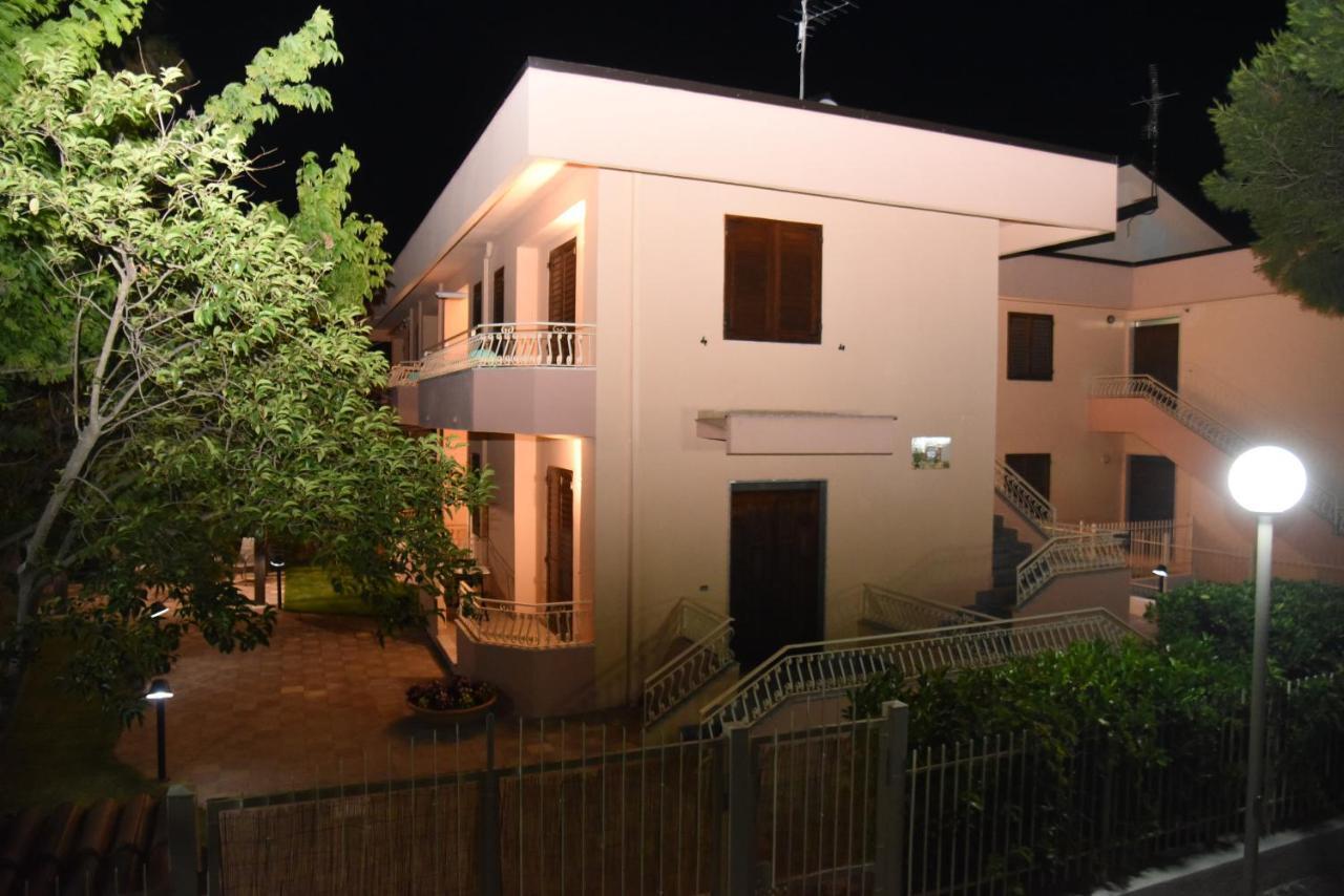 La Porta Del Mare Bed & Breakfast Villapiana Exterior photo